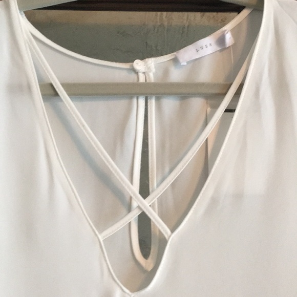 Lush Sheet White Criss Cross Blouse size Medium - Picture 4 of 8